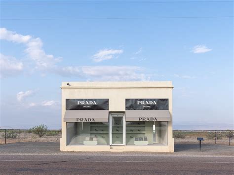 schilderij prada marfa|prada marfa texas.